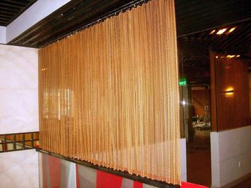 China Materiales inoxidables del acero de la malla de alambre de la cortina de la pañería decorativa de la bobina/de aluminio fábrica