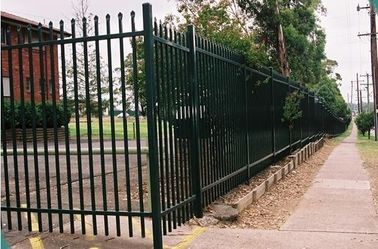 Los paneles de acero galvanizados de la cerca de la malla de alambre cercan con piquete tubular para la paredilla